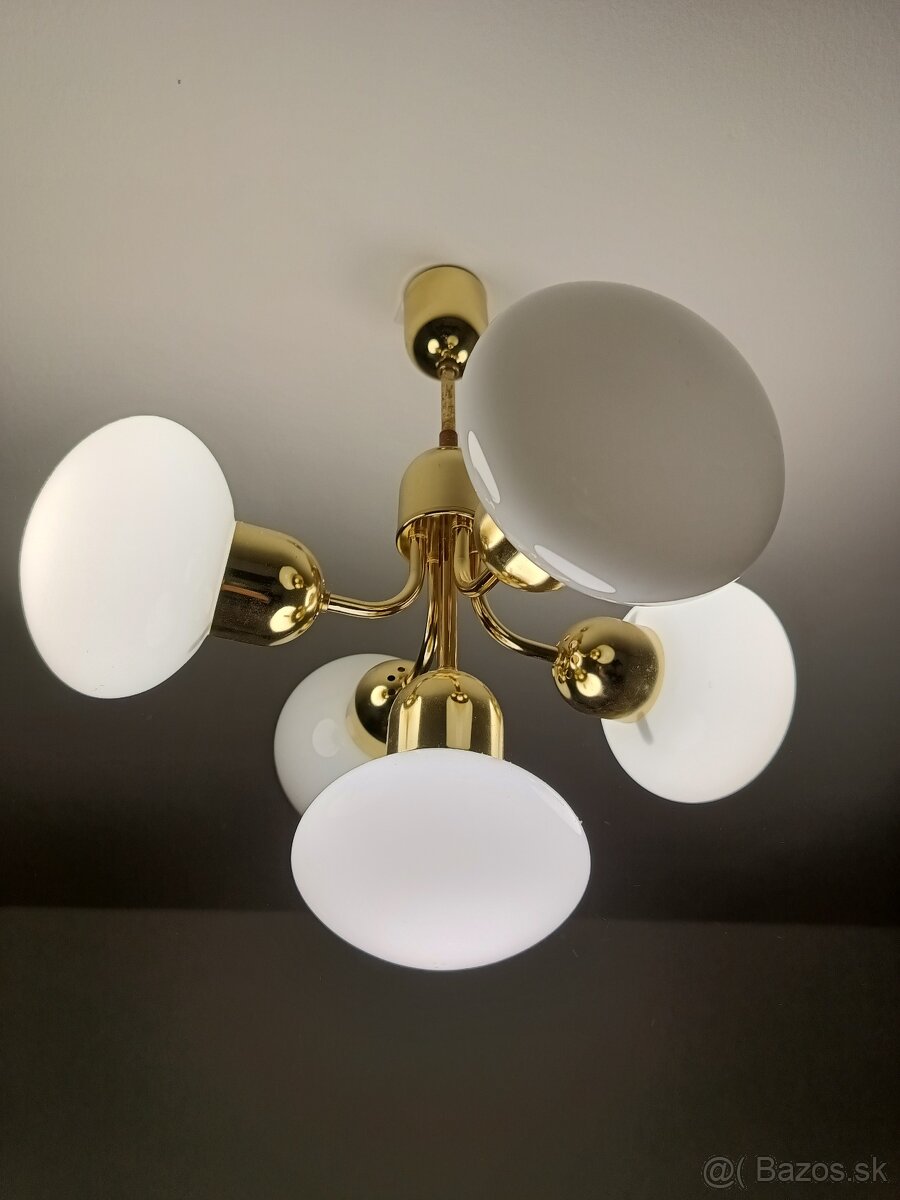 Retro luster (nova kabelaz)