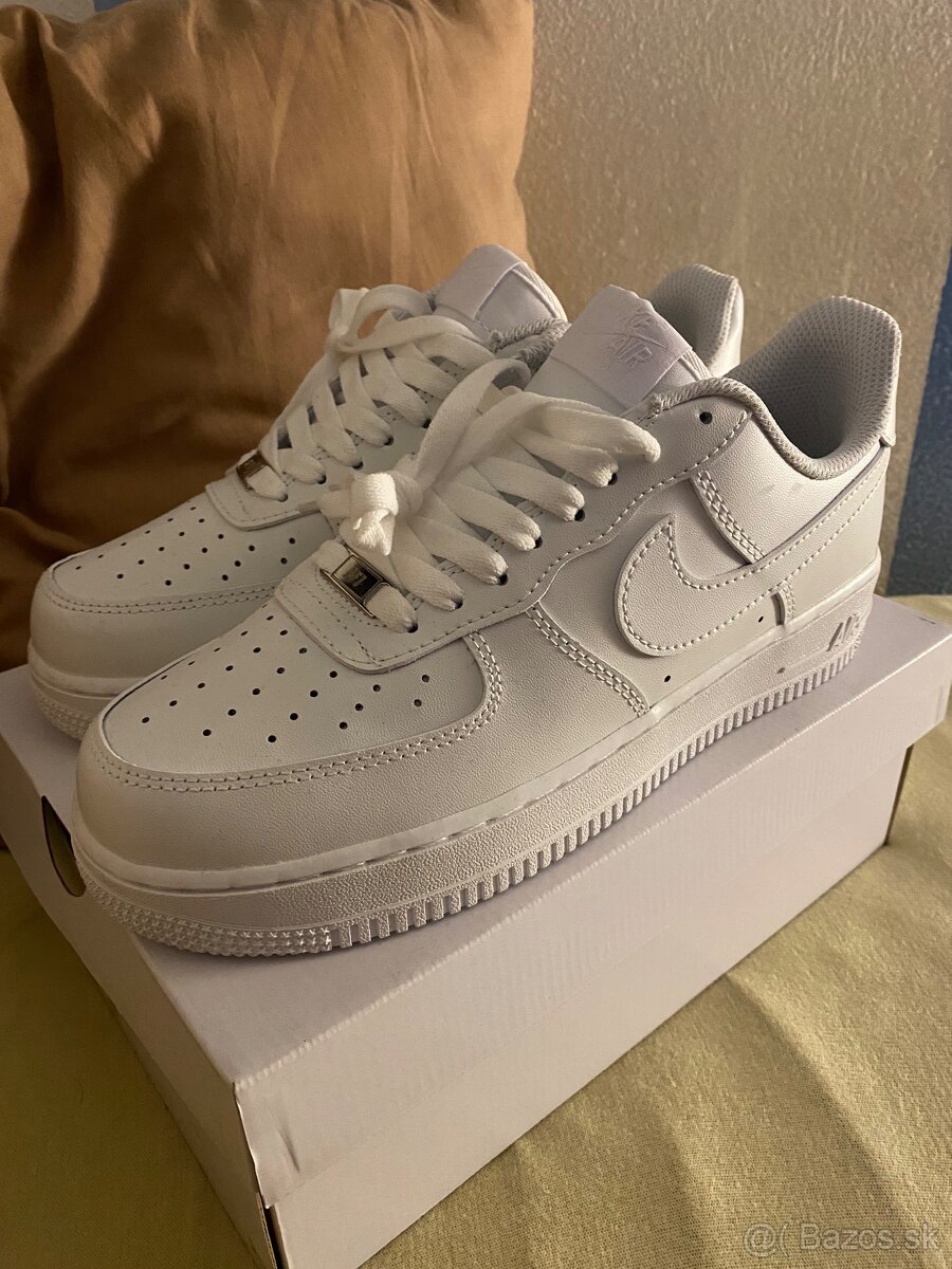 Nike Air Force 1 White
