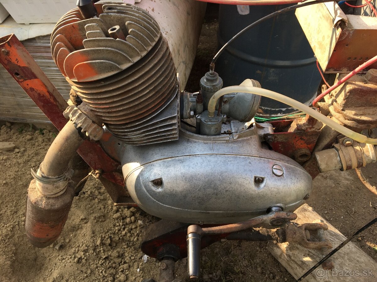 Motor jawa 250/353