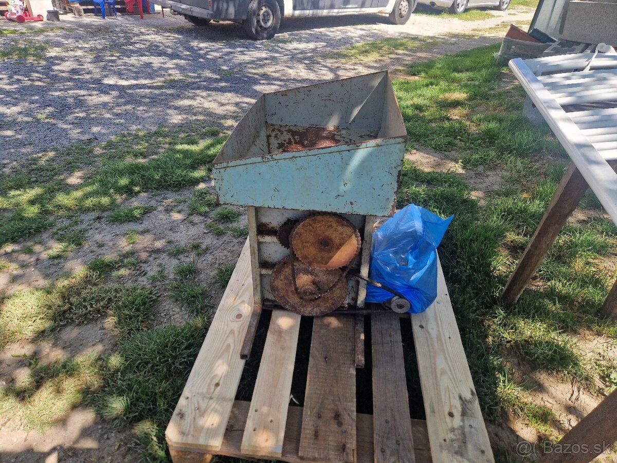 ostapkovač hrozna