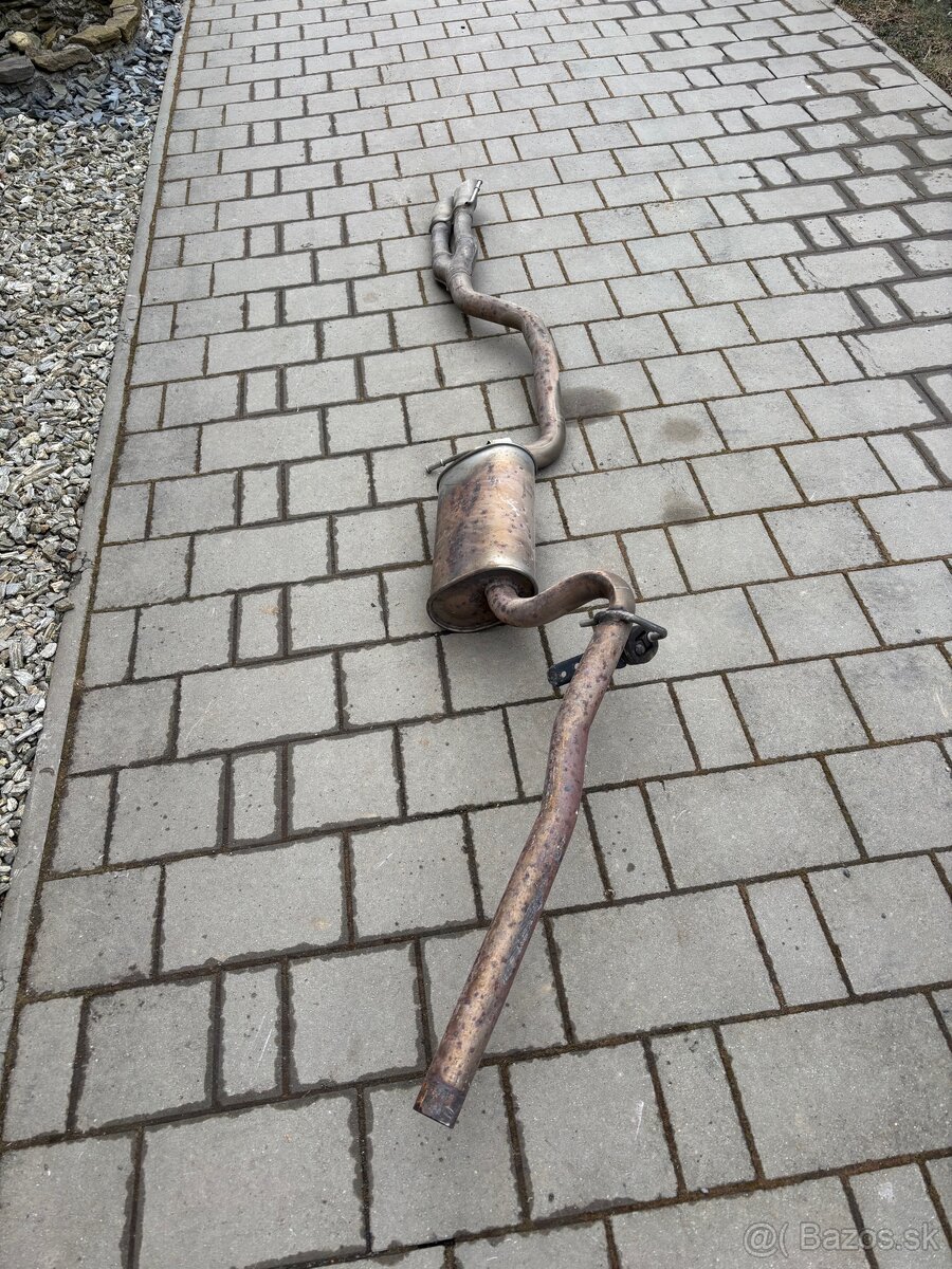 Výfuk pasaat b7 originál