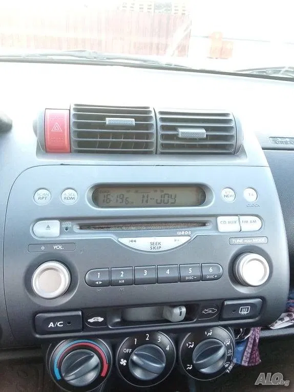 Autorádio originálne Honda Jazz, City