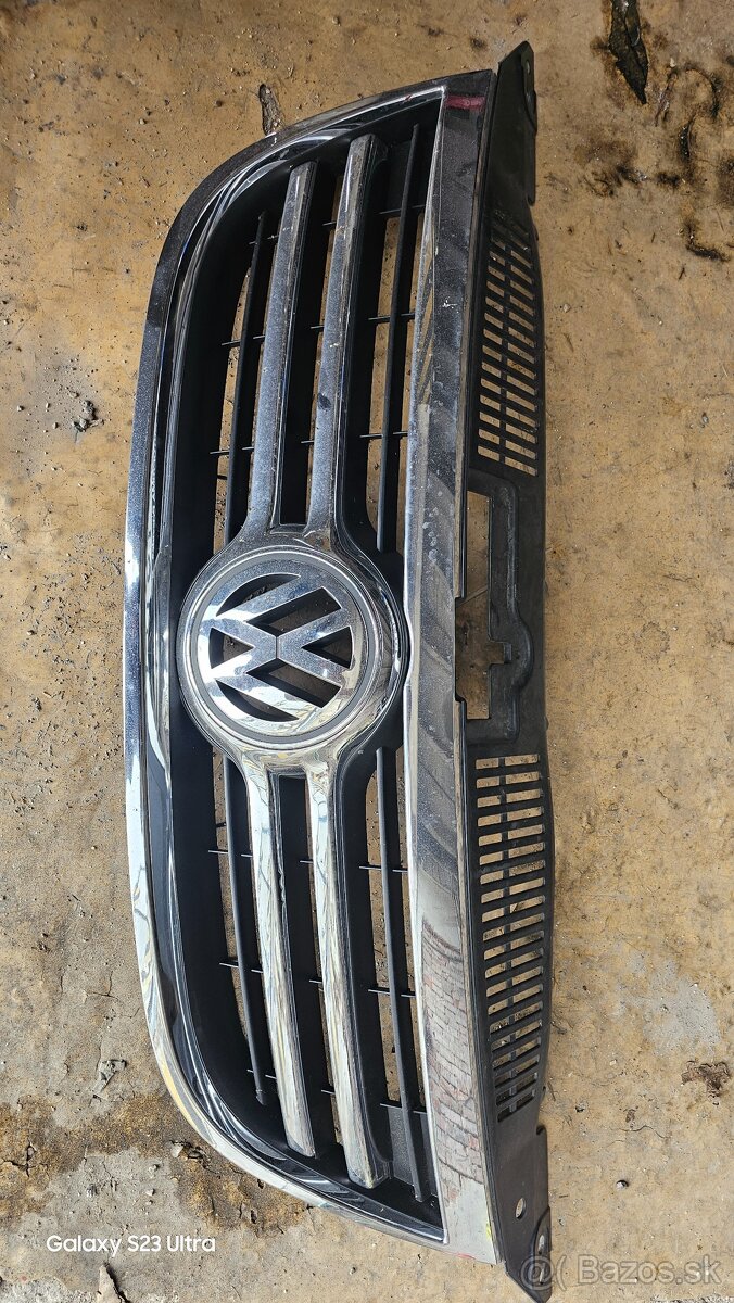 Predna maska original Tiguan 5N0