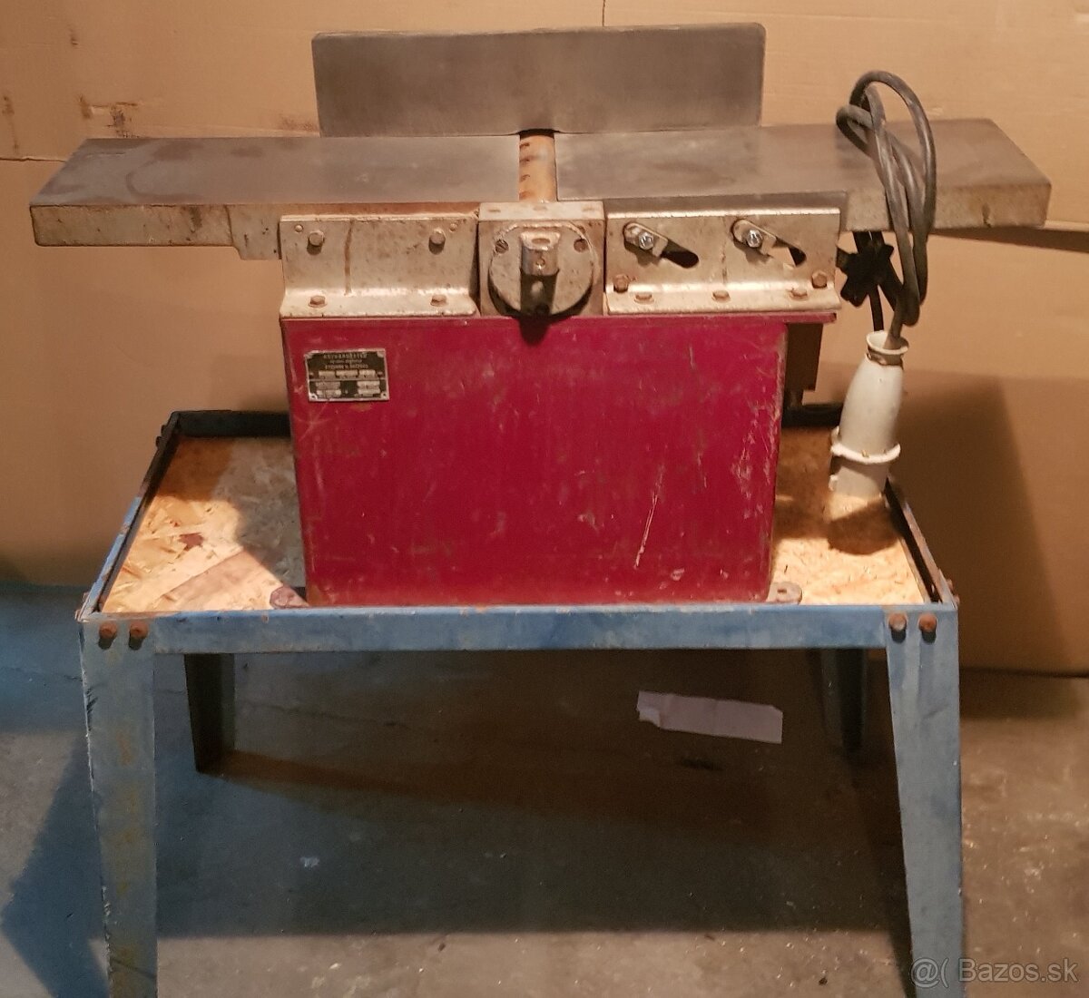 Predam hoblovacku Kovodruzstvo MS200