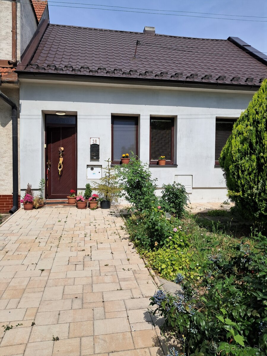 na predaj rodinný dom v Hrnčiarovciach nad Parnou.