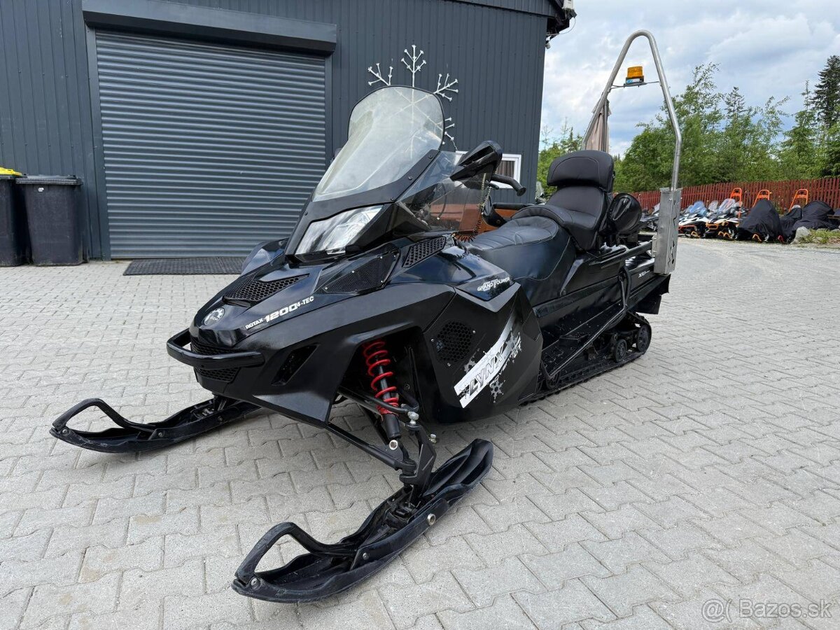 Snežný skúter BRP Lynx Adventure Grand Tourer 1200 4-TEC