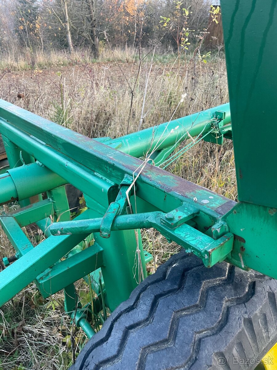 Klanicak-voz na drevo