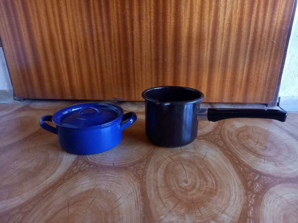 Nepoužitý hrniec, kastról a nádoba