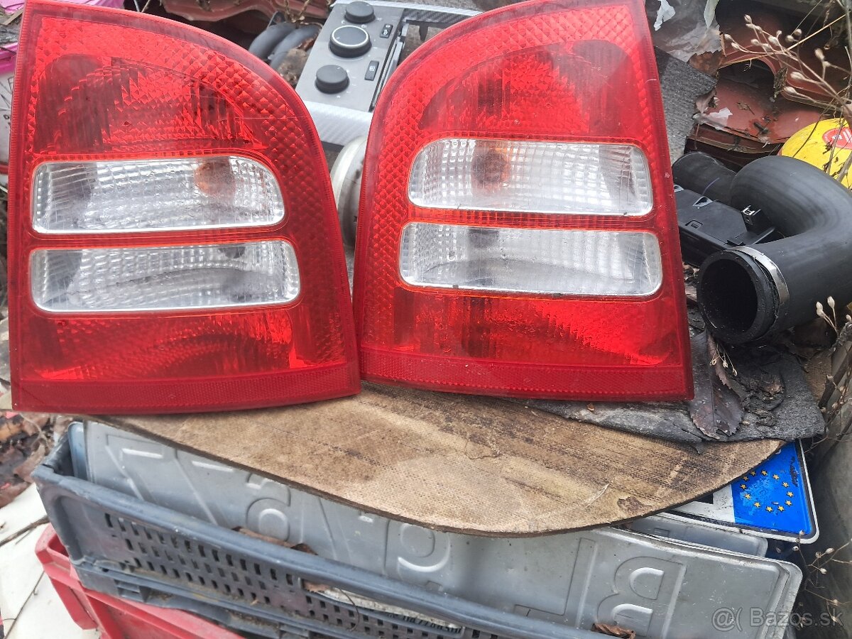 Zadne svetlá octavia 1 facelift