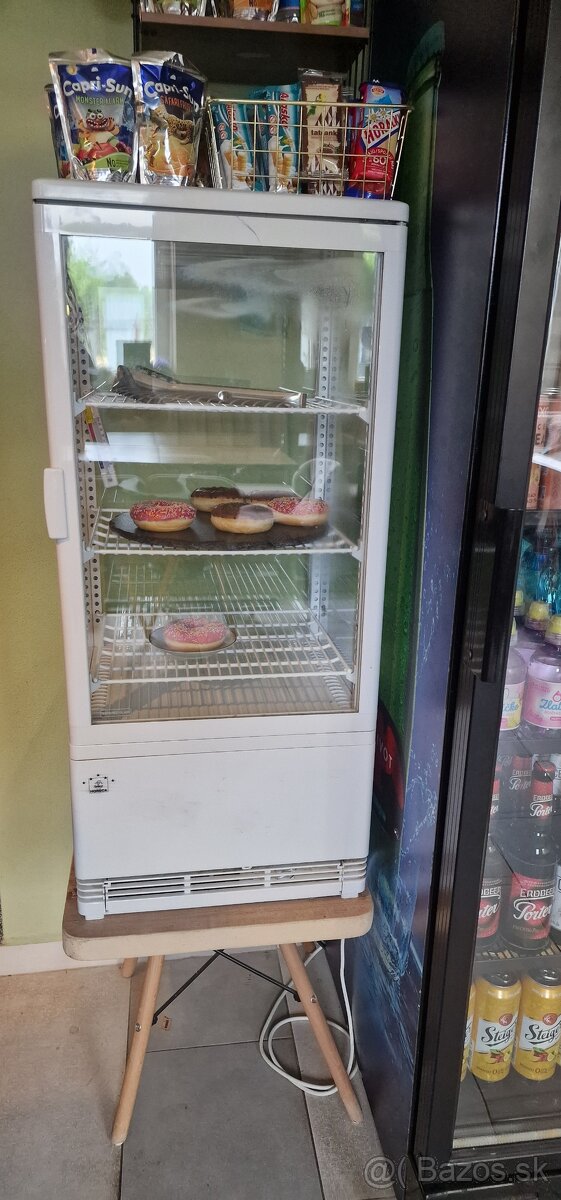 Chladnicka na koláče