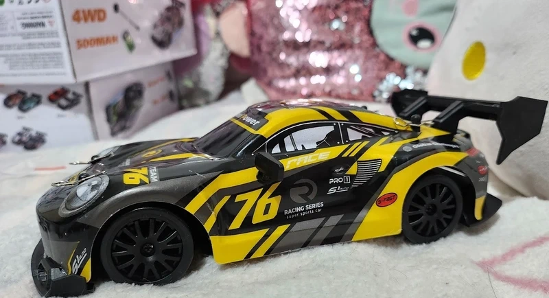 RC Drift Racing Auto ENOZE - Čierna-Žltá