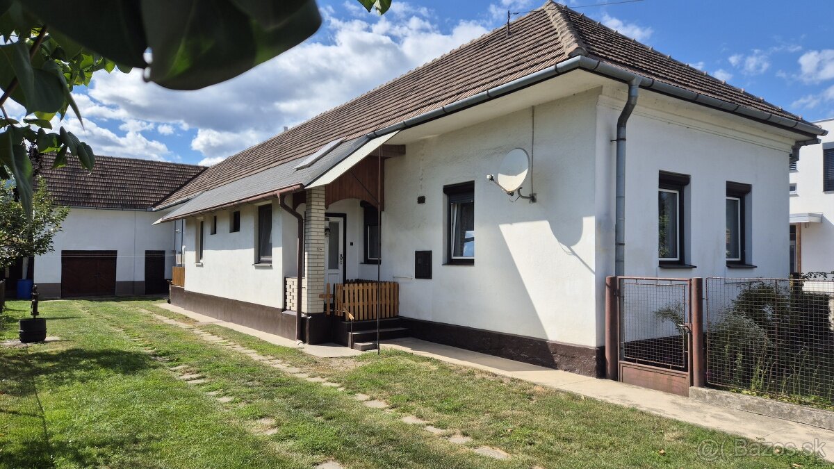 Rodinný dom s veľkorysým pozemkom na predaj, Priekopa