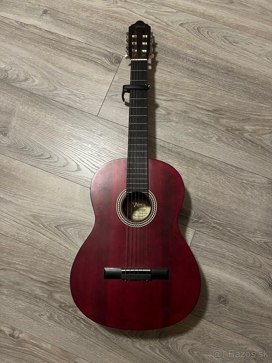 Akustická gitara Valencia