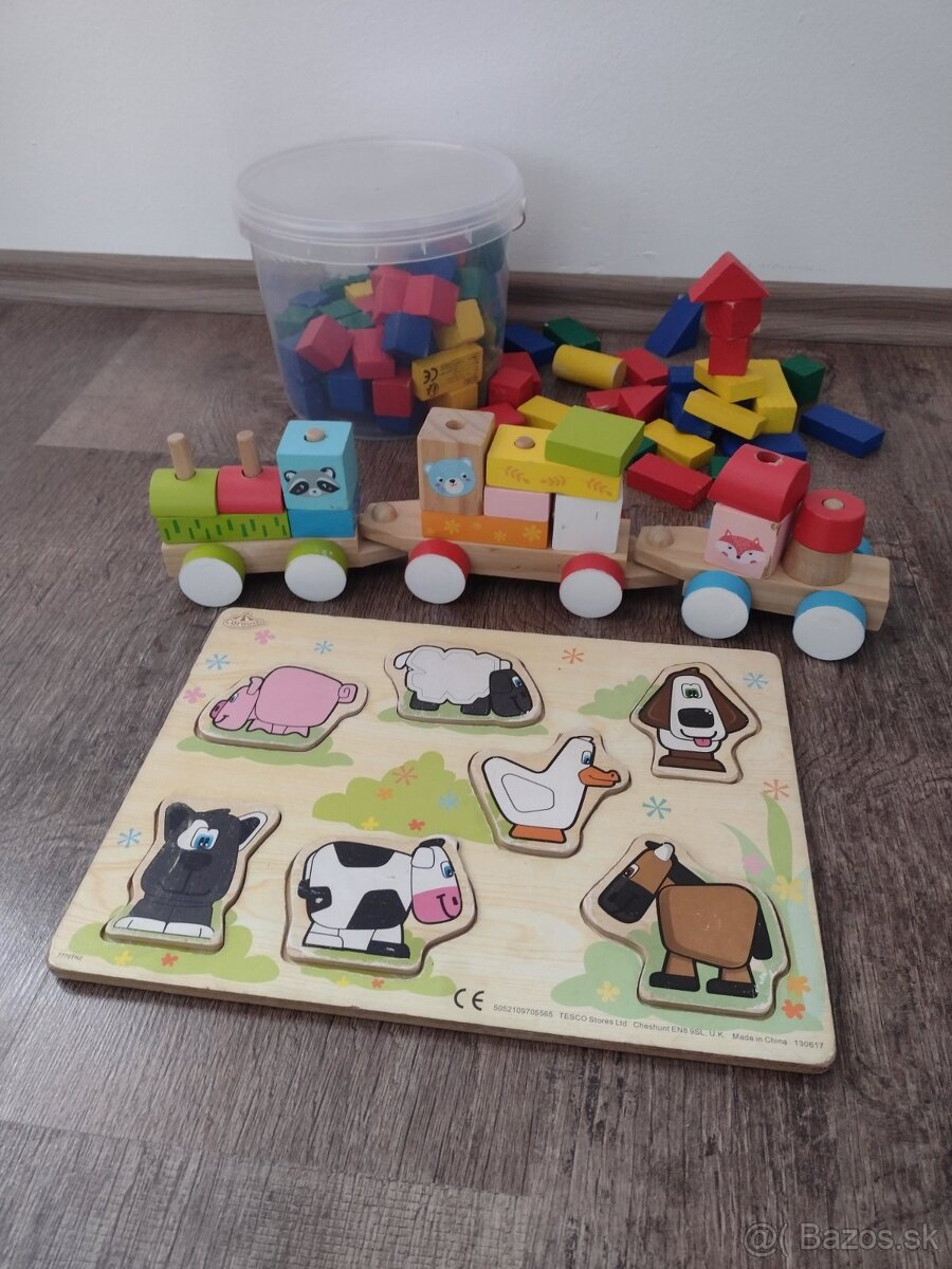 Balík drevených hračiek