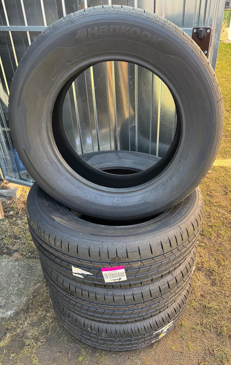 Predám Hankook 215/65 R17 rok 2022