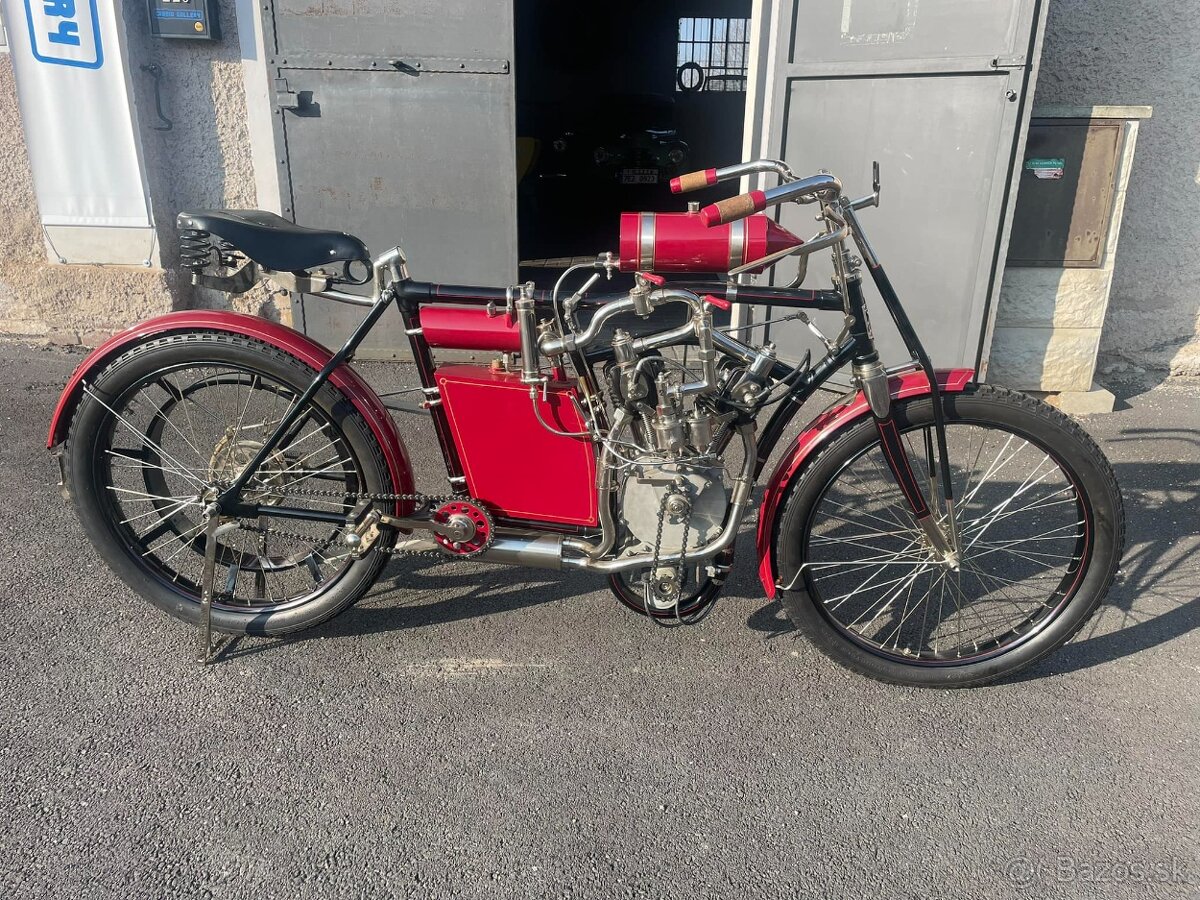 Laurin & Klement CCR 1905 .