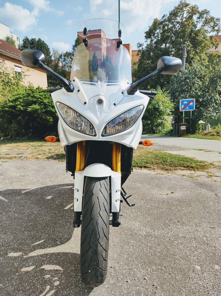 Yamaha FZ8 Fazer