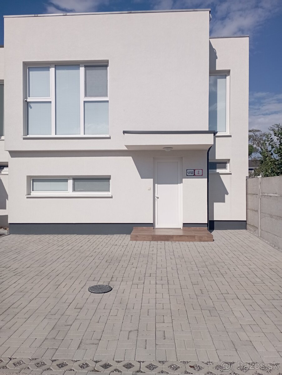 Prenajmem nový RD v obci Chor.Grob časť  Čierna voda