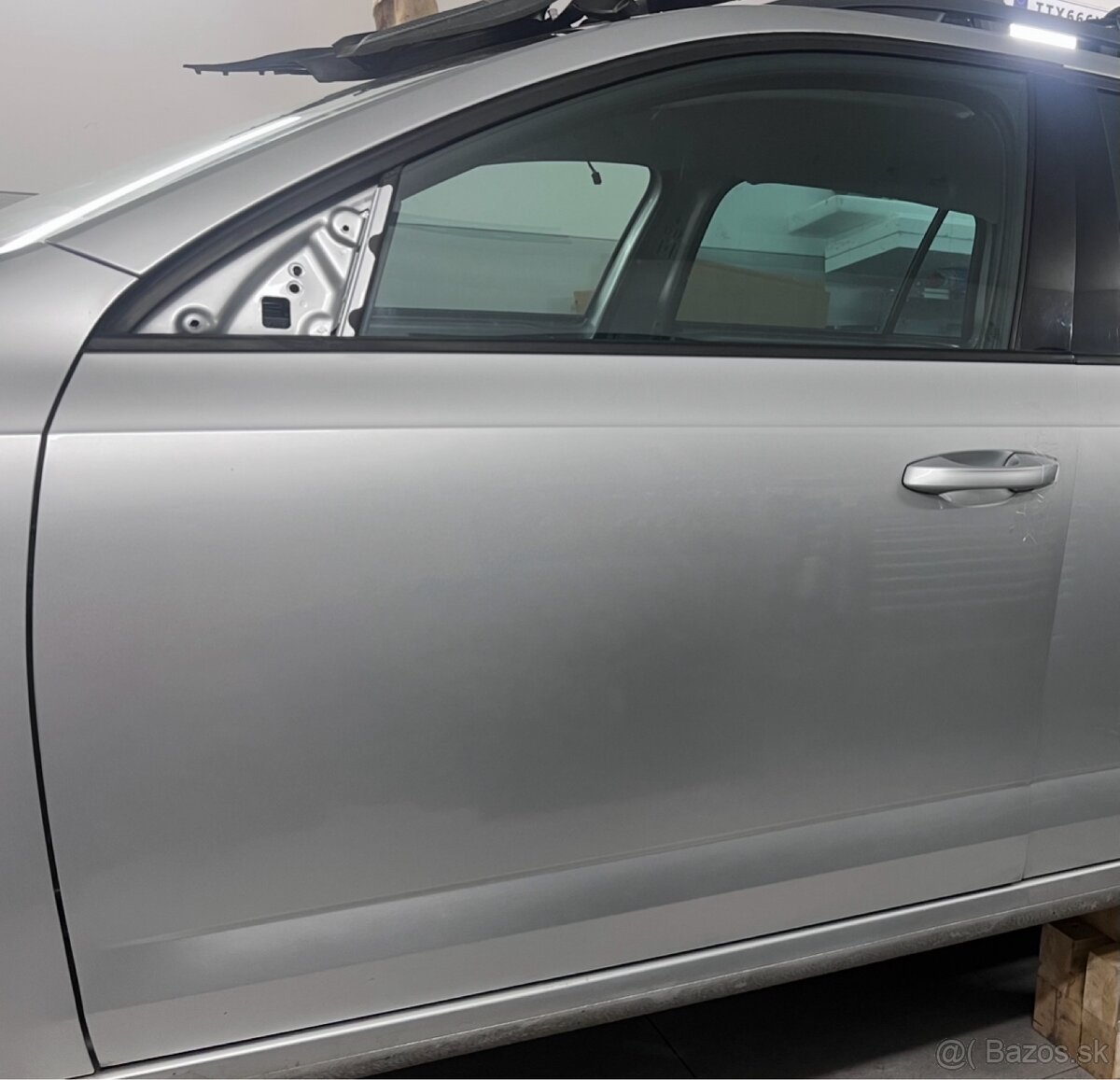 Škoda Octavia 3 ľavé predne dvere la7w