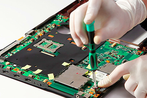 Servis výpočtovej a hernej techniky - PP, KK a okolie