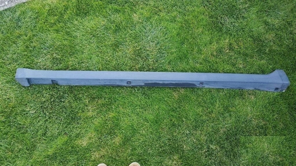 Volkswagen VW T-Cross T Cross 2019 - podbeh prah kryt