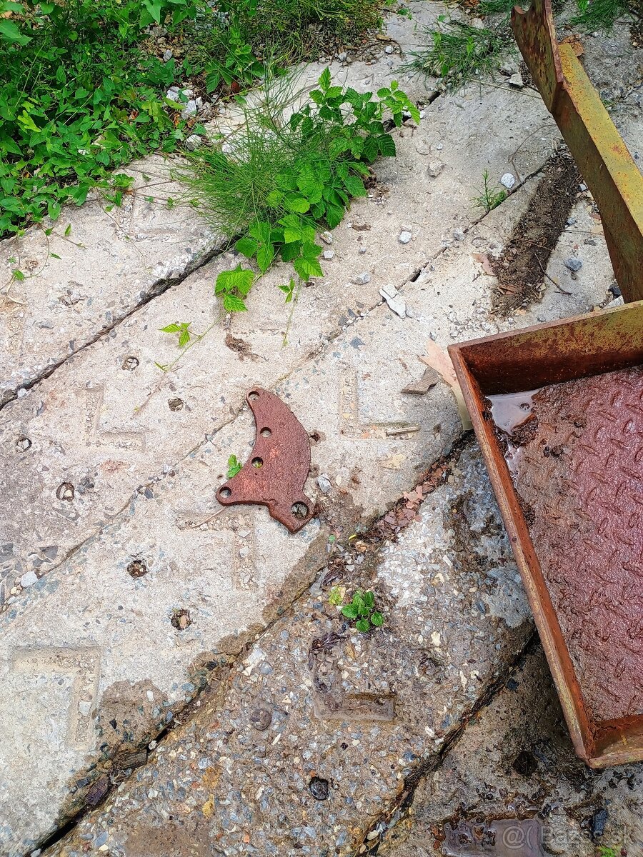 Predám časť pod viazania na Zetor