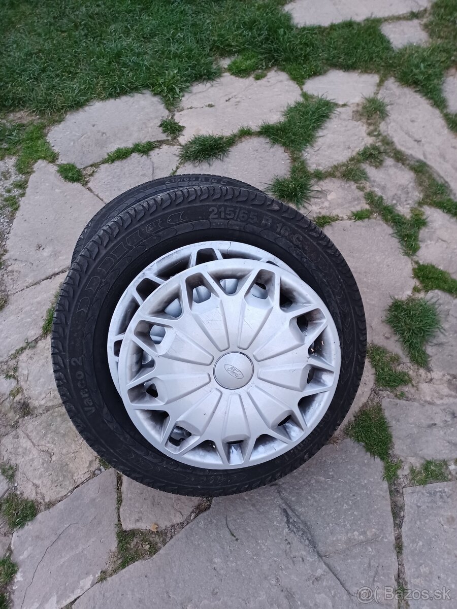 Letne pneu 215.65.16c