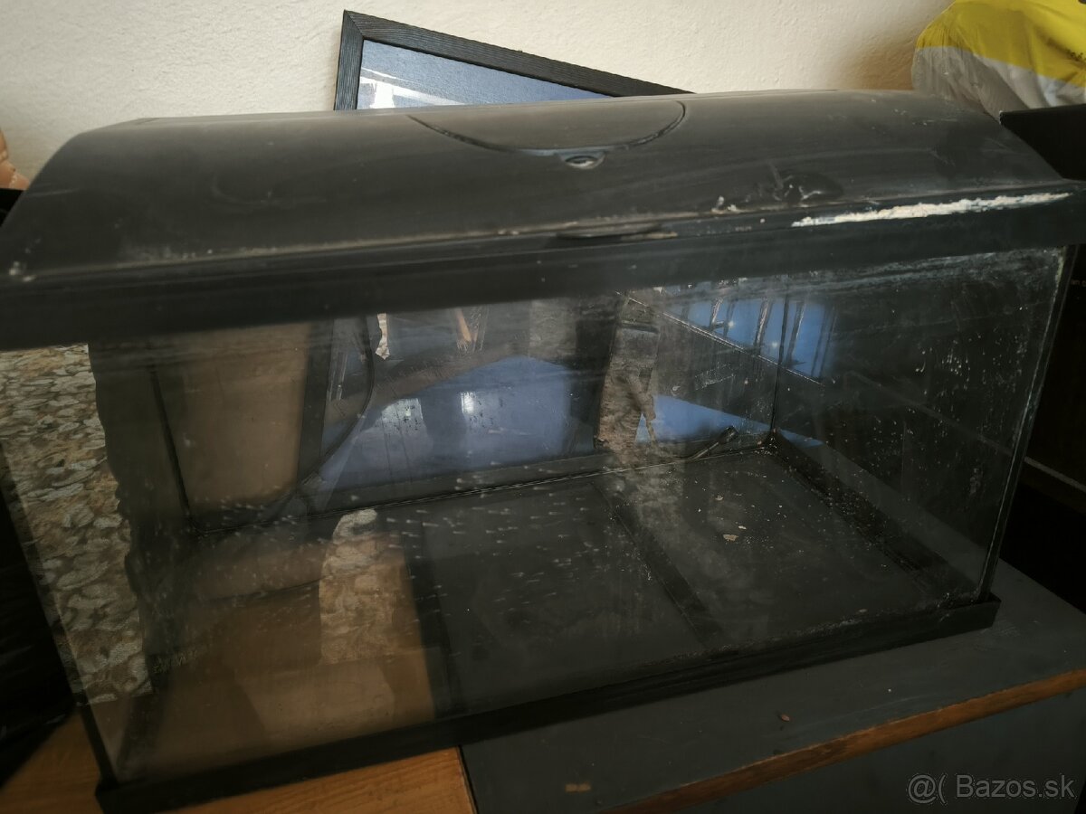 Predám akvárium 54L + filter a osvetlenie klasika