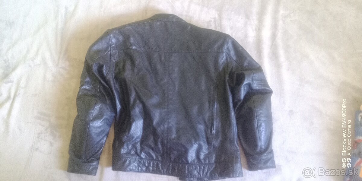 Moto bunda