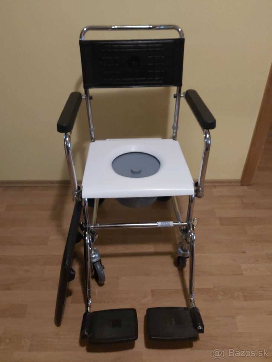 pojazdne toaletné kreslo