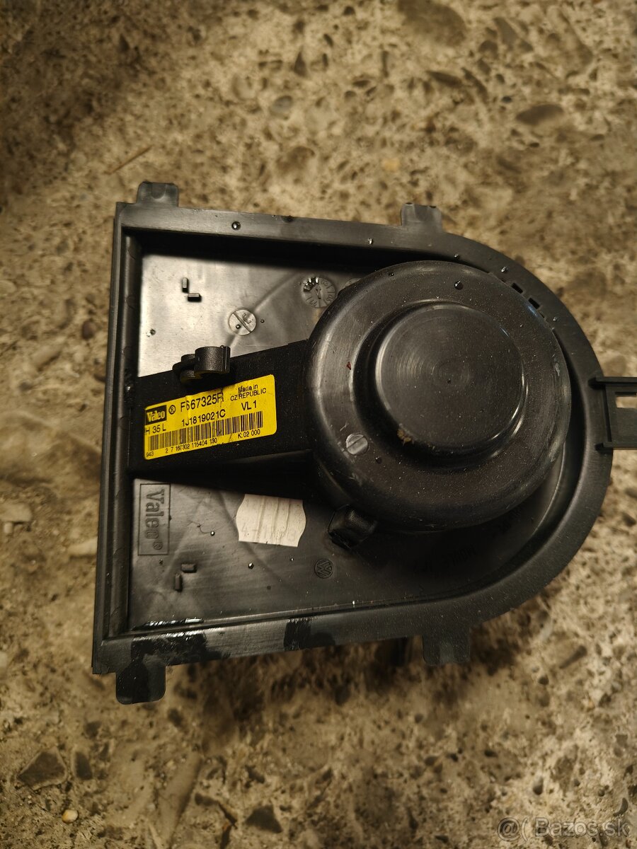 Ventilátor kúrenia a rezistor Golf 4