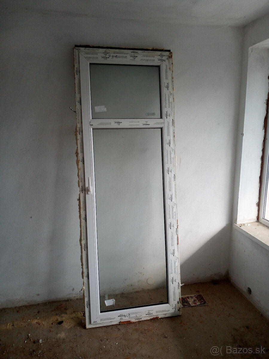 Plastove dvere 90x240