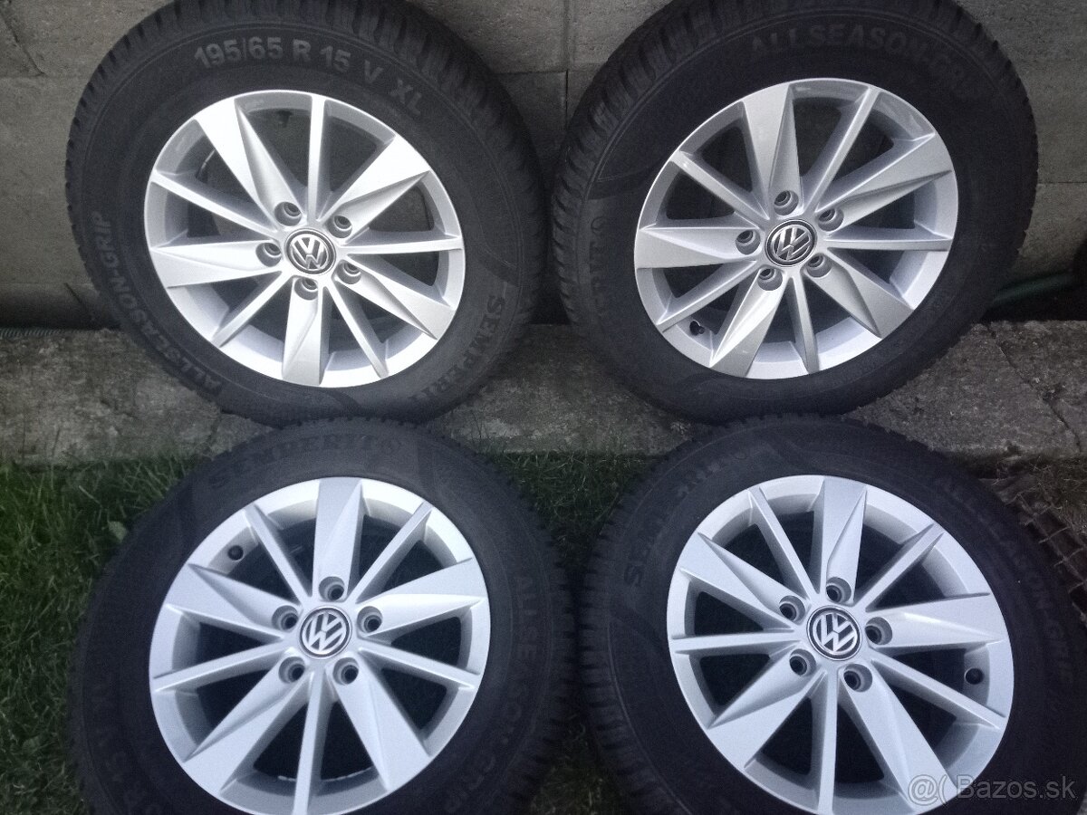 VW Golf 7 15"..195/65 R15 XL originál hliníkové disky
