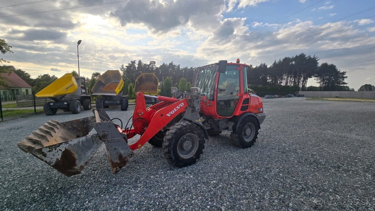 Prodám nakládač Volvo L28 F