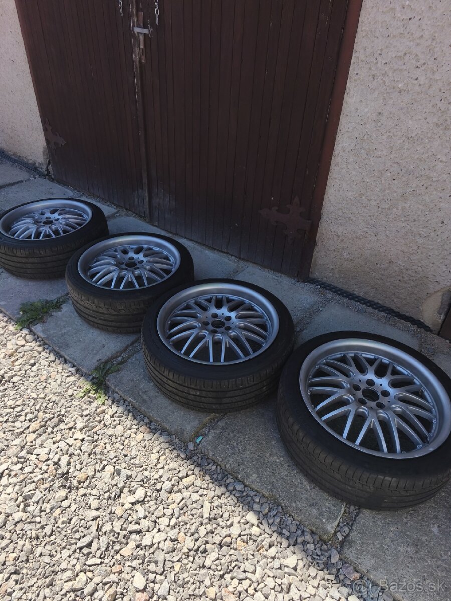 225/40 R18 5x100