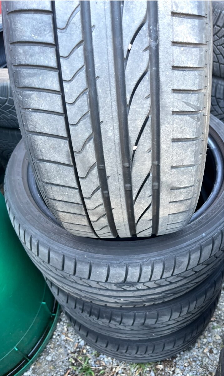 Letné Pneu 215/40 R17 Bridgestone