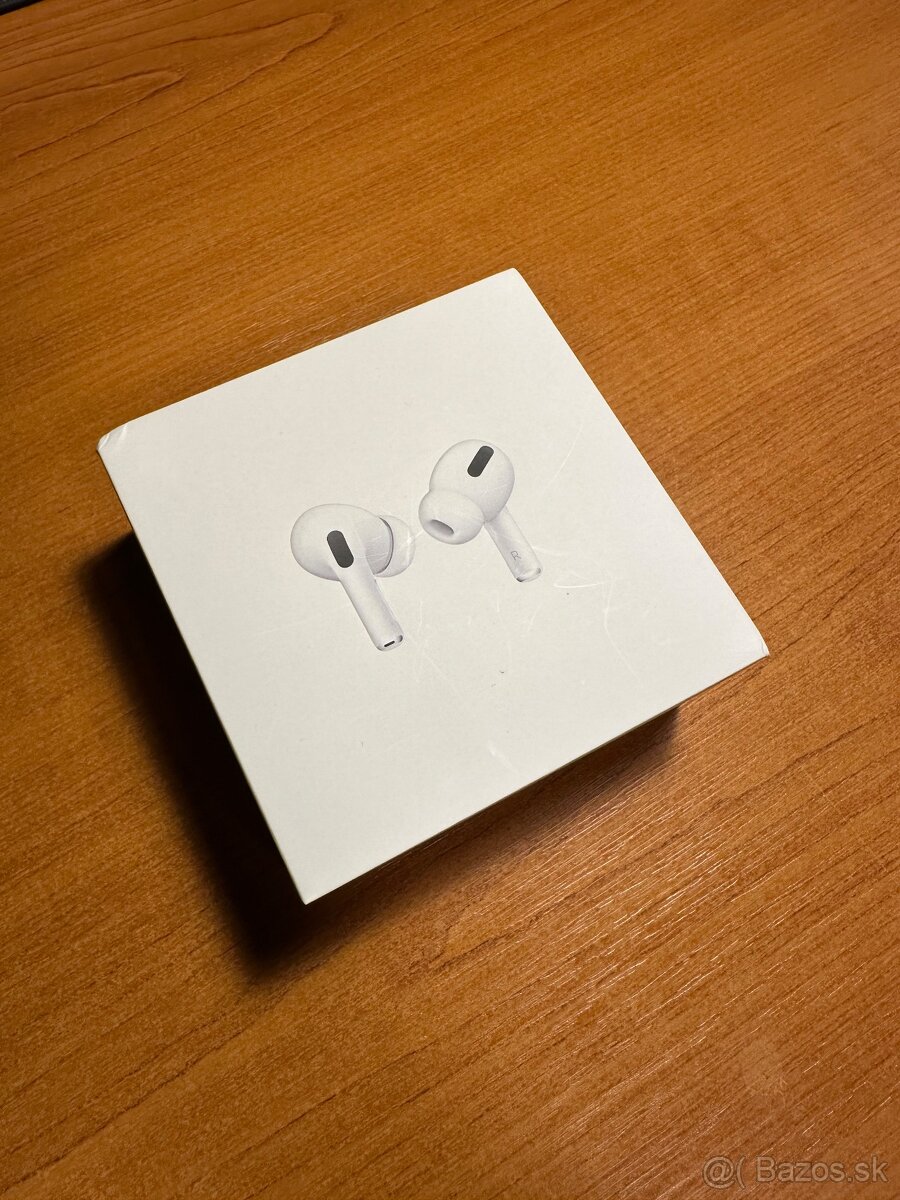 airpods pro with Wireless Charging Case 2019