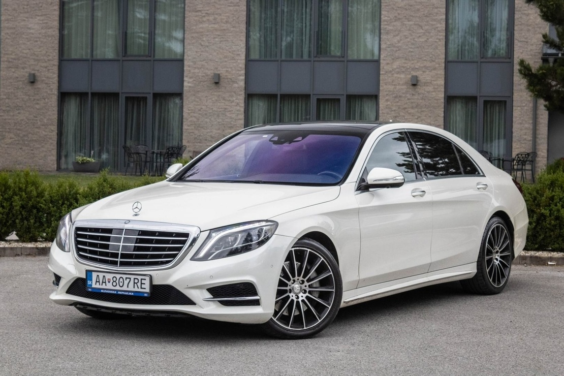 Mercedes-Benz S trieda Sedan 500 4matic 9G