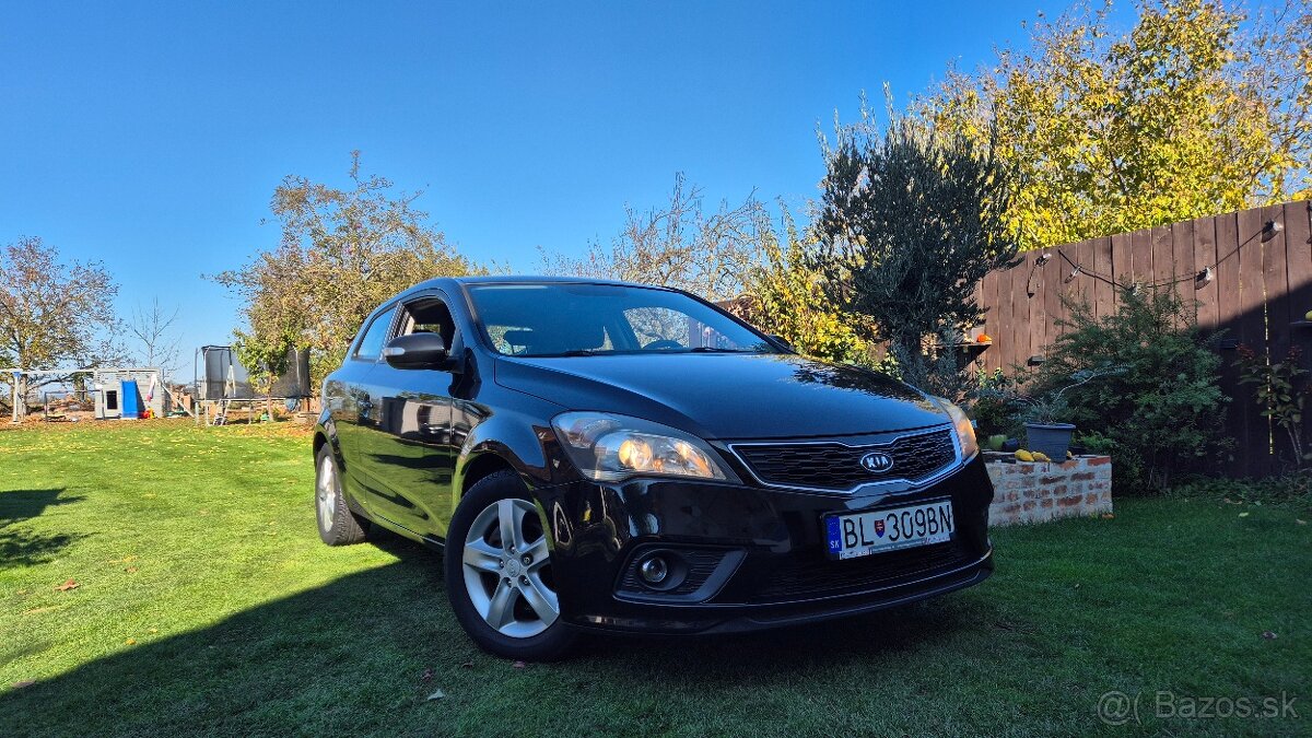 🇸🇰 Kia Pro Ceed,  kupované v SR,  nízky nájazd KM