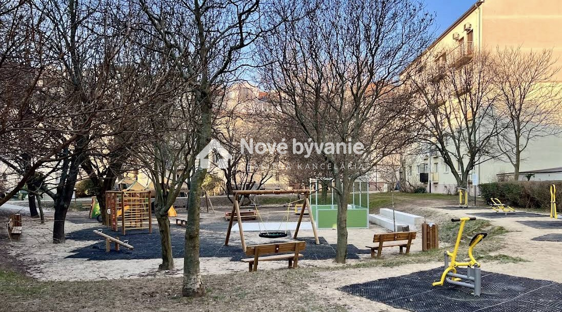 Pripravujem na predaj 3 iz byt - TRHOVISKO Miletičova