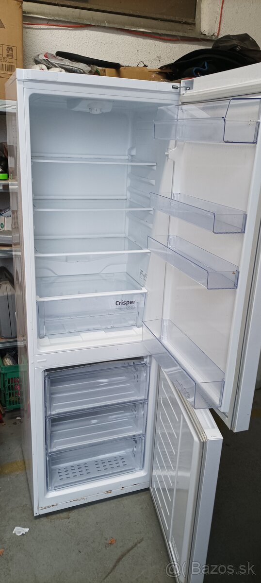 Chladnička s mrazničkou BEKO