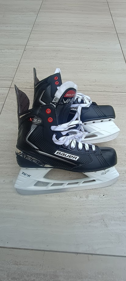 Korčule BAUER Vapor x3.5