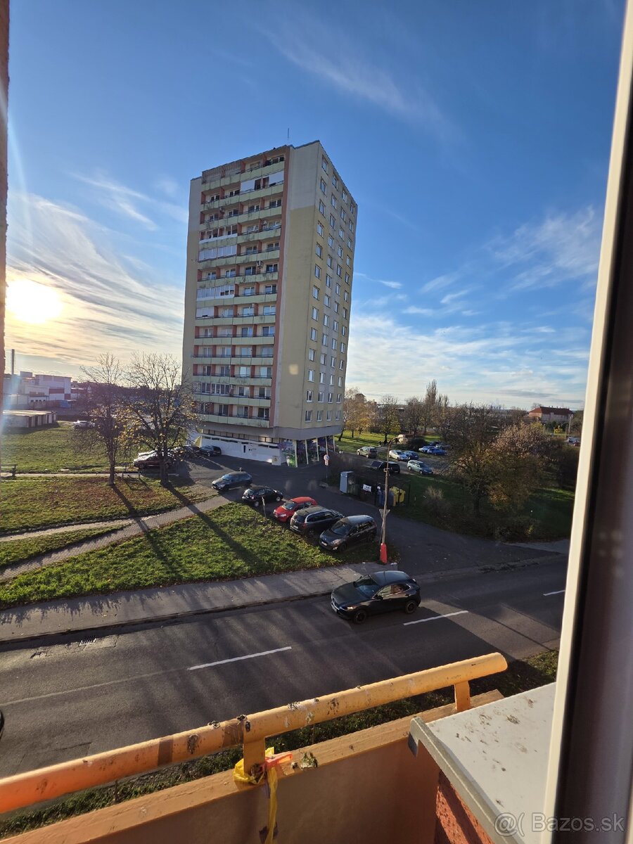 Predám 2 izbový byt - Levice