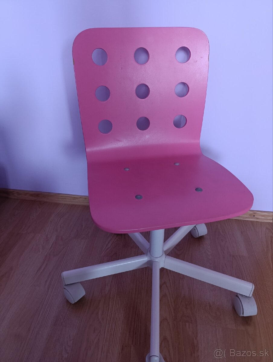 Detská drevená otočná stolička IKEA