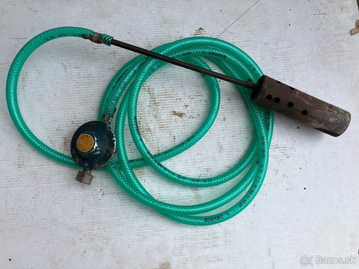 Opalovací horák na opalovanie a regulátor