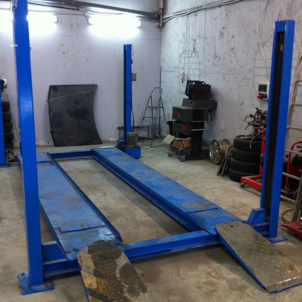 4 stĺpový Zdvihak 3.5t