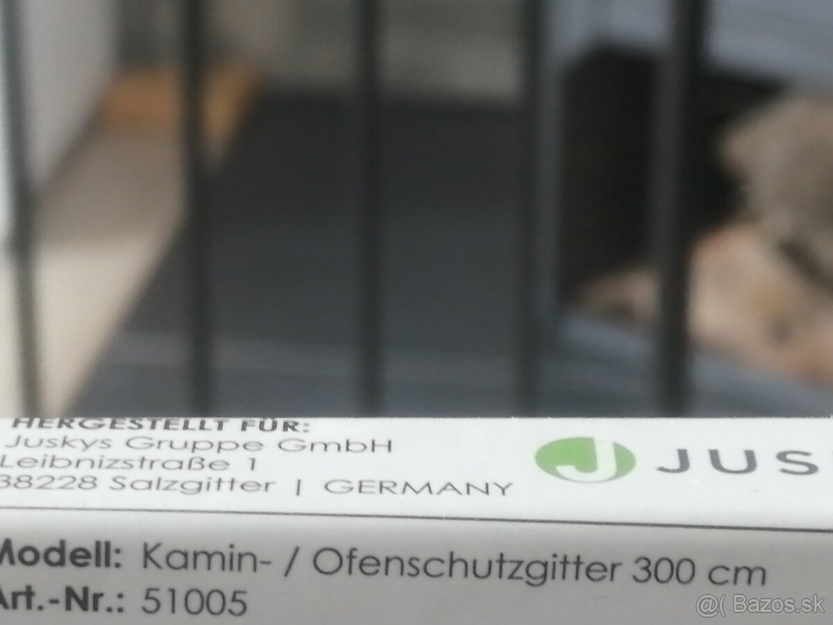 Detská zábrana ku krbu