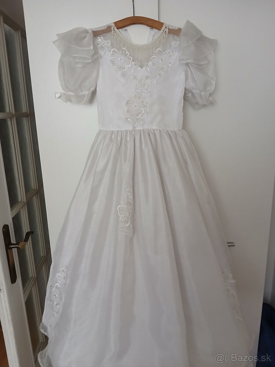 Šaty na sv.primanie