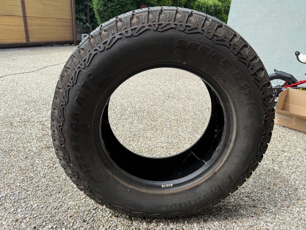 Pneu 265/65 R17 H. 4ks