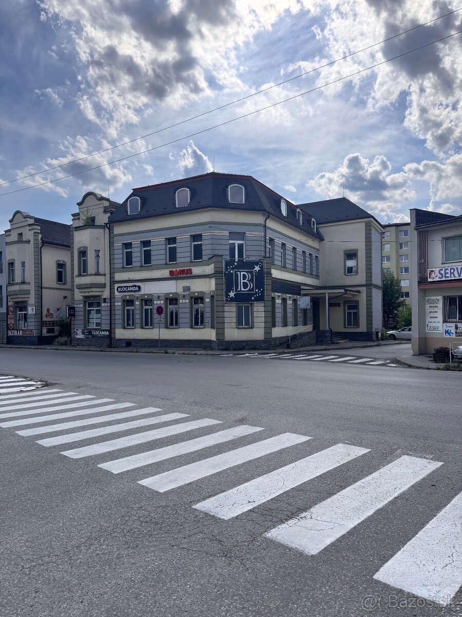 🔑 Na prenájom obchodné priestory – centrum Vrútky